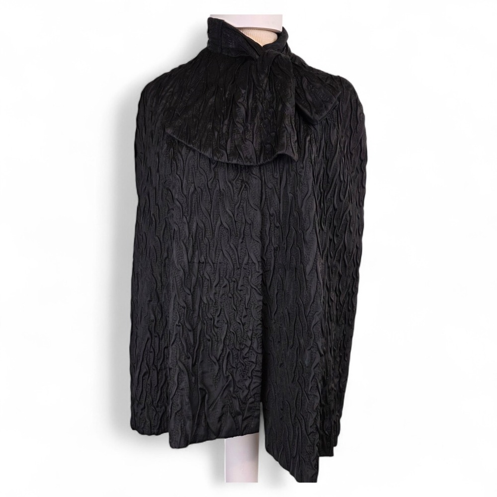 Vintage 1940s Black Textured Evening Cape Union Made‎ Women's Formal Plissé RARE
